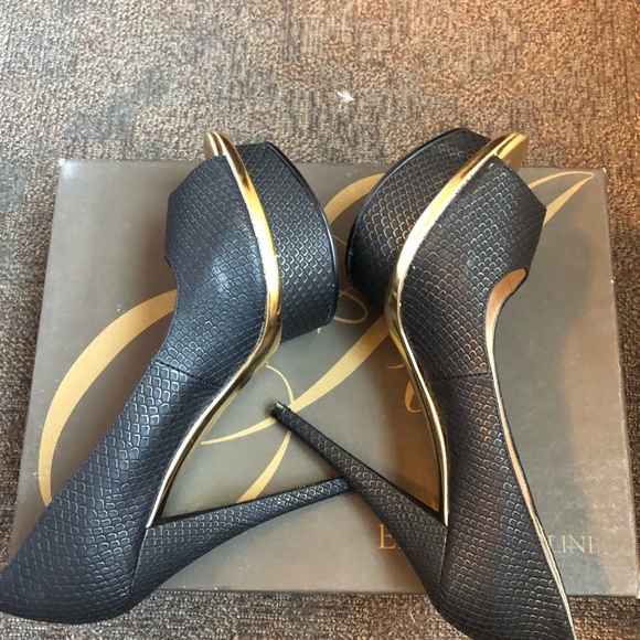 Heels - Picture 2 of 4